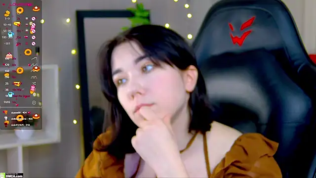 Kelly foox online show from December 4, 10:03 am