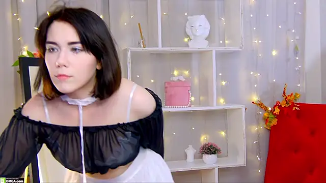 Kelly foox online show from November 26, 8:03 am