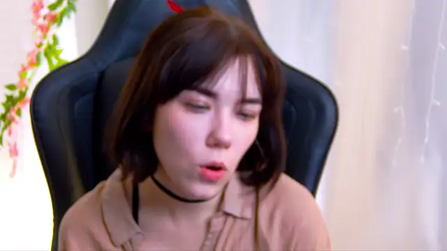 Kelly foox online show from October 19, 9:01 am