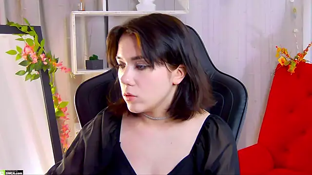 Kelly foox online show from December 2, 9:22 am