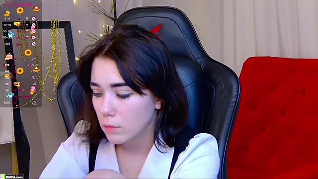 Kelly foox online show from December 15, 12:00 pm