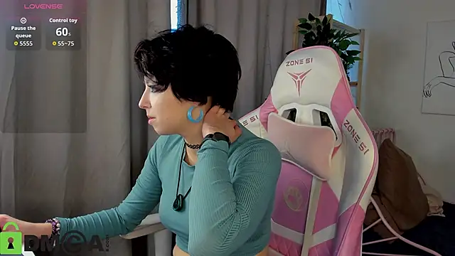 Sara Frayer online show from October 24, 4:11 am