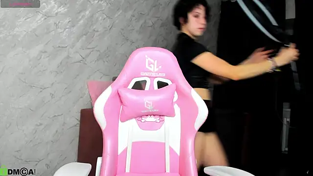 Sara Frayer online show from October 23, 12:53 am