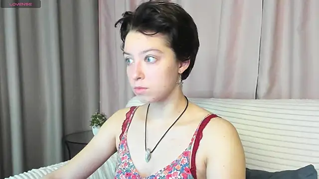 Sara Frayer online show from December 3, 1:50 am