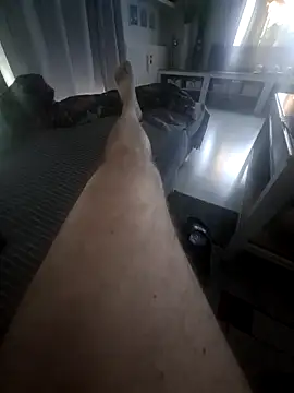 Snapshot of Vintermelon2 chatting on February 15, 6:25 am Vintermelon2 online show from February 15, 6:25 am