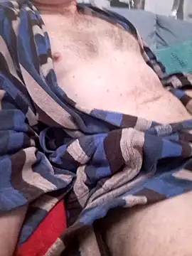 Snapshot of Vintermelon2 chatting on February 5, 6:53 am Vintermelon2 online show from February 5, 6:53 am