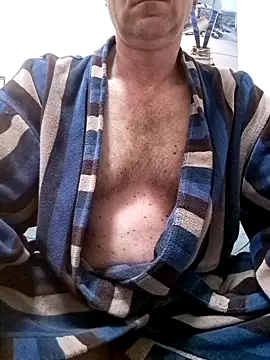 Snapshot of Vintermelon2 chatting on February 22, 6:16 am Vintermelon2 online show from February 22, 6:16 am