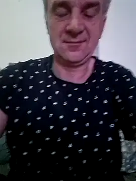 Snapshot of Vintermelon2 chatting on December 21, 6:48 am Vintermelon2 online show from December 21, 6:48 am