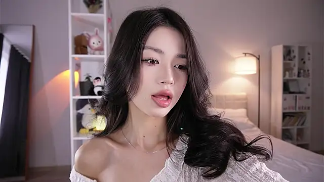Snapshot of yourlittlesunrise_ chatting on July 17, 5:37 am yourlittlesunrise online show from July 17, 5:37 am