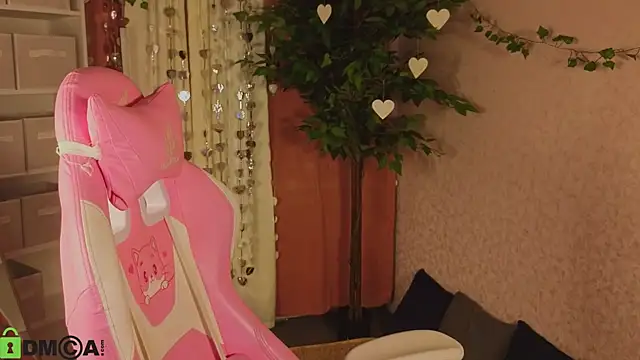 L1na Reeds online show from February 10, 1:15 am