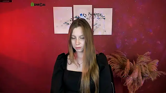 esme moore  online show from October 11, 8:48 am