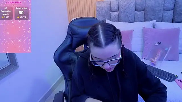 angel  kiss online show from January 17, 11:36 am