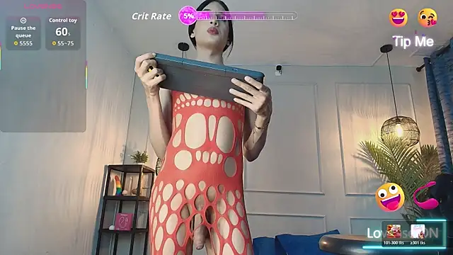 Nikki Vesper online show from May 9, 3:43 am