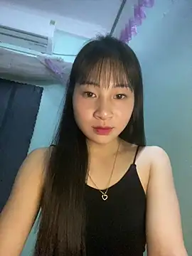 banlinh004 online show from April 14, 2:11 pm