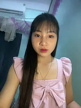 banlinh004 online show from April 9, 2:01 pm