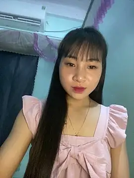 banlinh004 online show from April 28, 3:27 pm