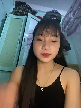banlinh004 online show from March 22, 2:29 pm