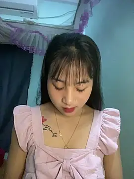 banlinh004 online show from May 3, 3:15 pm