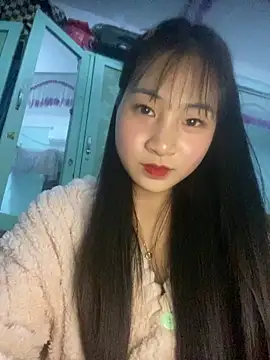 Snapshot of banlinh004 chatting on December 16, 2:21 pm banlinh004 online show from December 16, 2:21 pm