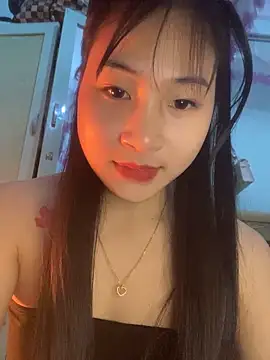 Snapshot of banlinh004 chatting on January 6, 3:49 pm banlinh004 online show from January 6, 3:49 pm