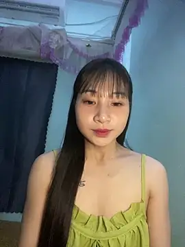 banlinh004 online show from May 29, 3:29 pm