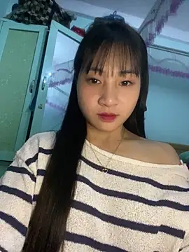 banlinh004 online show from March 12, 4:00 pm