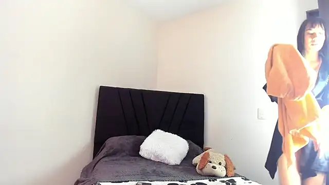 ValeStone online show from December 2, 9:16 pm