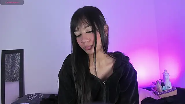 ValeStone online show from November 15, 9:19 pm