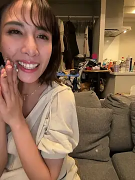 rena rena rena online show from October 28, 5:23 pm