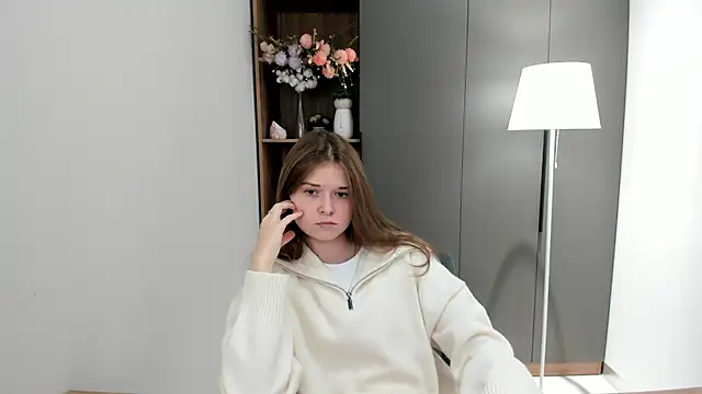 Snapshot of MelvinaCiarlo chatting on October 3, 10:39 am MelvinaCiarlo online show from October 3, 10:39 am