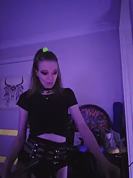 lonely Cosplay chick online show from November 28, 1:55 pm