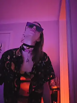 lonely Cosplay chick online show from December 15, 10:54 am