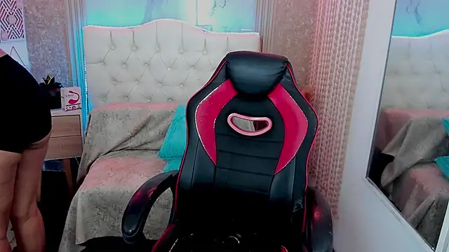 AriaVega online show from February 28, 1:44 pm