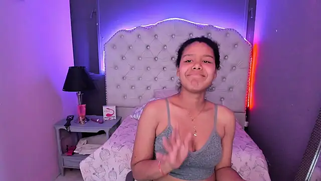 AriaVega online show from November 12, 12:53 pm