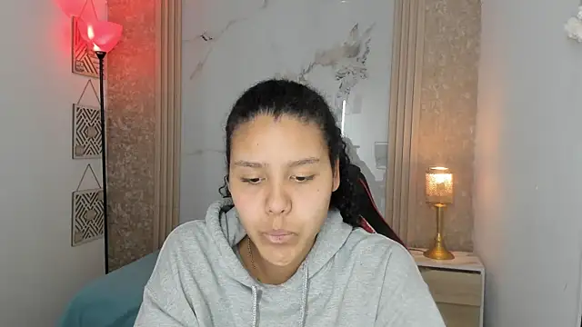 Snapshot of AriaVega chatting on June 6, 12:43 pm AriaVega online show from June 6, 12:43 pm