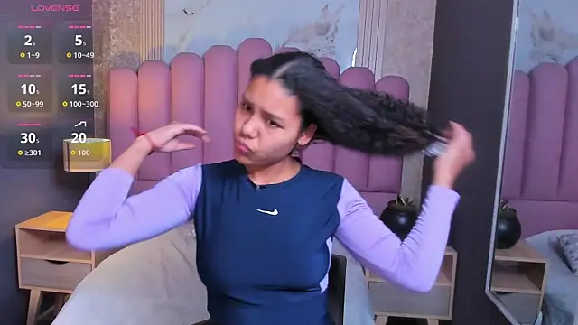 AriaVega online show from December 18, 12:31 pm