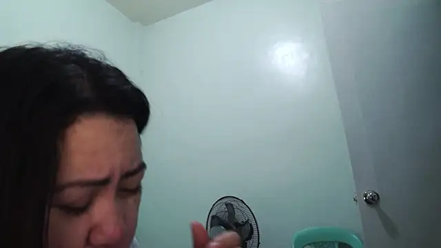 TeaseNPlease 13 online show from December 17, 9:42 pm