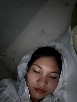 Snapshot of Mit-thi123 chatting on October 27, 6:36 am Mit-thi123 online show from October 27, 6:36 am