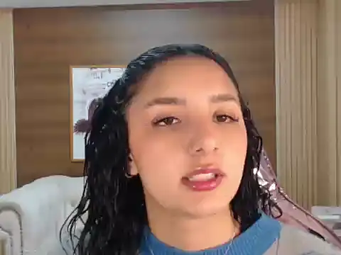 claudina s online show from October 14, 1:23 pm