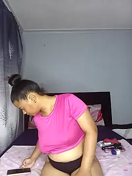 Sultrytits6 online show from November 13, 7:07 pm