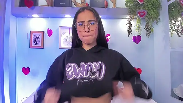 Snapshot of Alana_Martinez_ chatting on February 11, 12:49 pm Alana Martinez online show from February 11, 12:49 pm