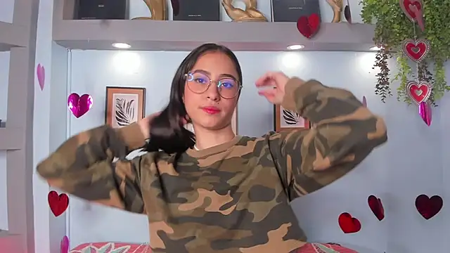 Snapshot of Alana_Martinez_ chatting on February 18, 12:45 pm Alana Martinez online show from February 18, 12:45 pm