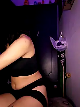 Snapshot of Alana_Martinez_ chatting on October 12, 11:06 pm Alana Martinez online show from October 12, 11:06 pm