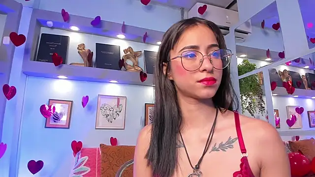 Snapshot of Alana_Martinez_ chatting on February 2, 12:48 pm Alana Martinez online show from February 2, 12:48 pm