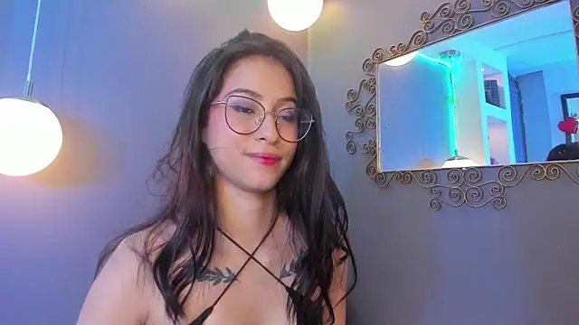 Alana Martinez  online show from March 13, 7:52 pm