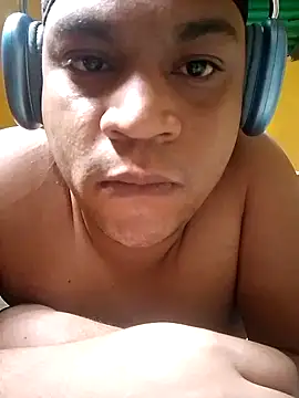 Blackandwhite 30 online show from November 26, 3:34 pm