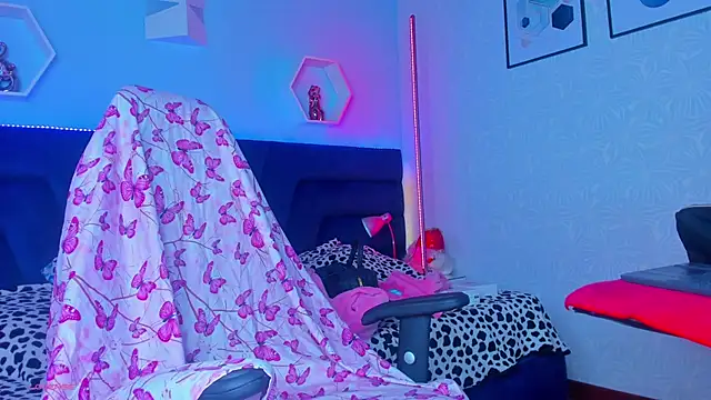 madisson 121 online show from December 20, 1:58 pm