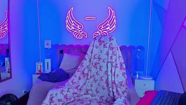 madisson 121 online show from March 8, 1:36 pm