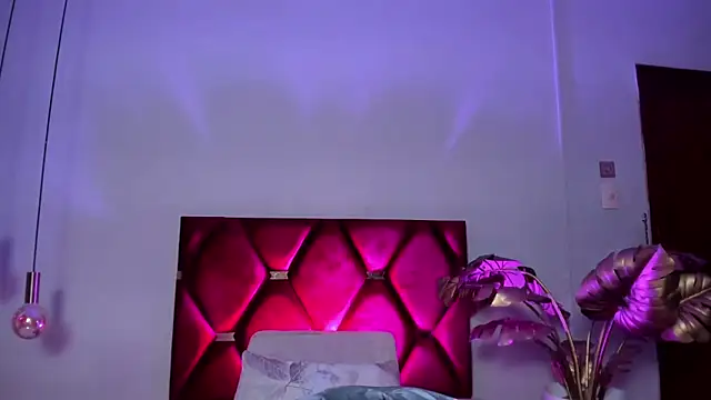 LilithEsme online show from December 20, 12:57 am