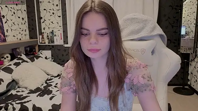 xAlisontiny online show from March 10, 5:06 pm